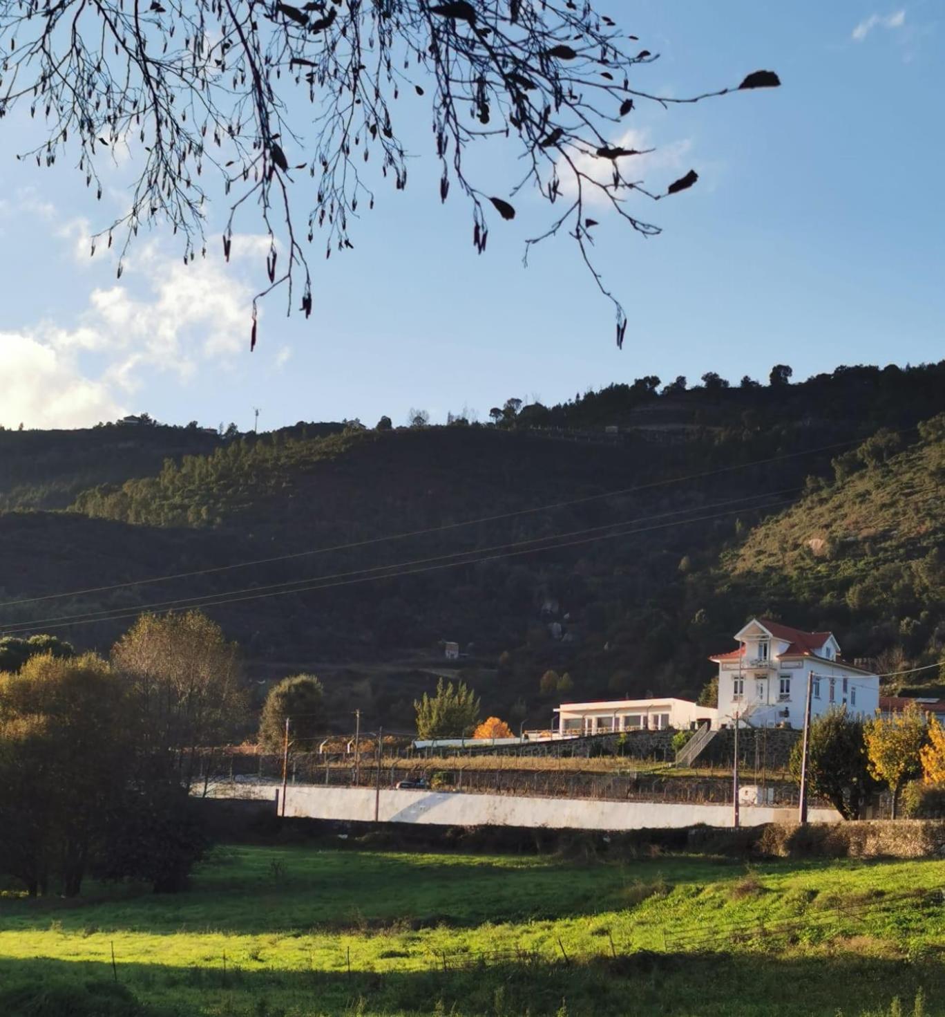 Villa Alzira Seia Luaran gambar